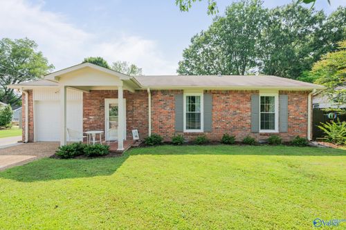 11020 Crestfield Dr Se, Huntsville, AL, 35803-1066 | Card Image