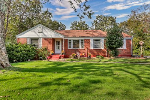 12 Hillsboro Rd, Clarksville, TN, 37042-6213 | Card Image