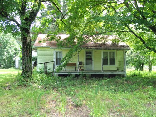 2625 Old Blacktop Rd, Mc Ewen, TN, 37101-5517 | Card Image