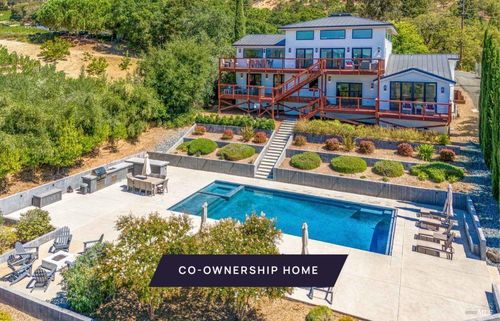 1069 Shadybrook Ln, Napa, CA, 94558-4047 | Card Image