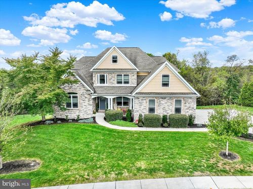 19 Marina Dr, CAMP HILL, PA, 17011-1015 | Card Image