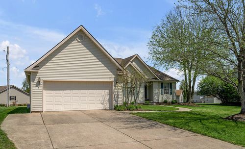 220 Hibiscus Lane, Winchester, KY, 40391 | Card Image