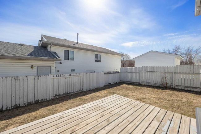 312 Bussieres Drive, Home with 4 bedrooms, 3 bathrooms and 4 parking in Fort Mcmurray AB | Image 29