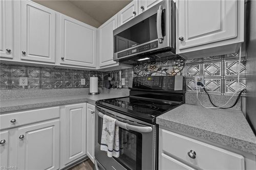 d-4345 Cedarcroft Ct, Greensboro, NC, 27409-9225 | Card Image