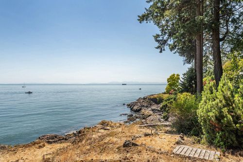 1251 Fairweather Rd, Bowen Island, BC, V0N1G2 | Card Image