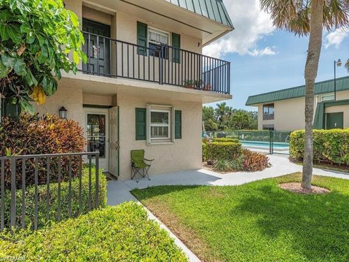f6-600 Valley Stream Dr, NAPLES, FL, 34113 | Card Image