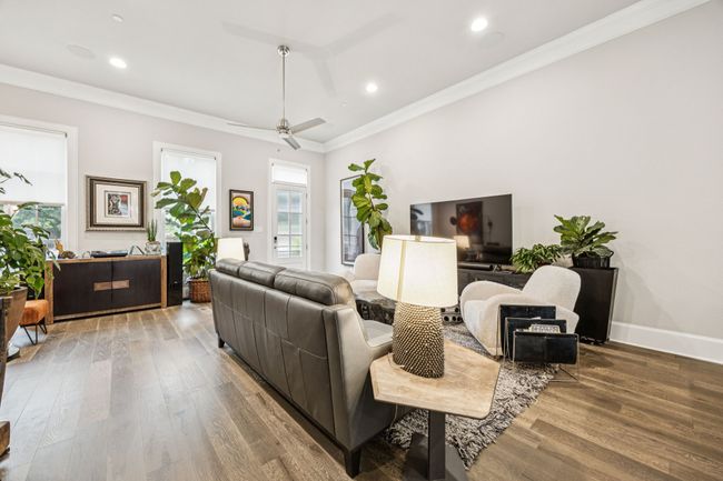 14932 Oak St, Townhouse with 3 bedrooms, 4 bathrooms and null parking in Addison TX | Image 4