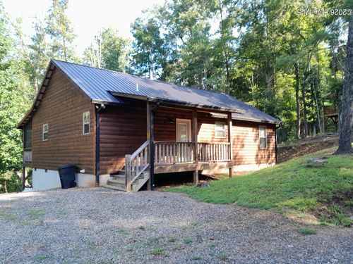 122 Woodcrest Dr, Murphy, NC, 28906-3137 | Card Image