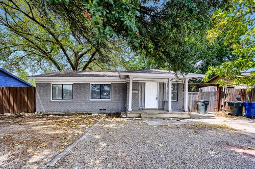 2009 S 1st Street, Garland, TX, 75041 | Card Image