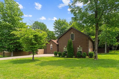 3006 Gracie Ann Dr, Greenbrier, TN, 37073-5074 | Card Image