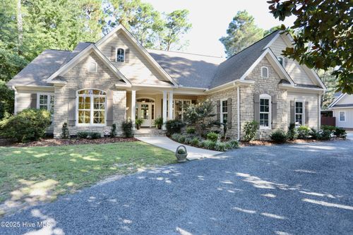 380 Grove Rd, Southern Pines, NC, 28387-2835 | Card Image