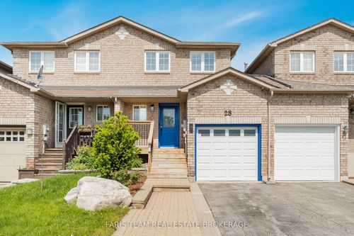 28 Raymond Cres, Barrie, ON, L4N0V4 | Card Image