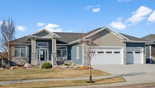 1013 Limited Ln, Bismarck, ND, 58503-8566 | Card Image