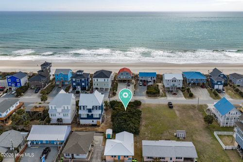 325 N Shore Dr, Surf City, NC, 28445-6643 | Card Image