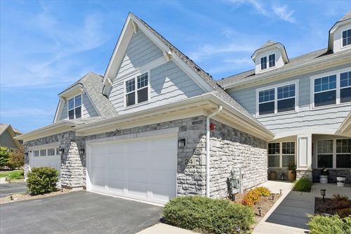 24 Woodland Trail, Lincolnshire, IL, 60069 | Card Image