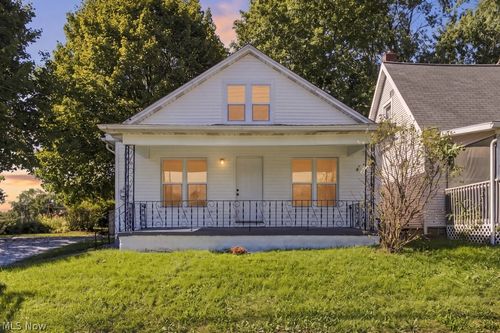 1588 Josephine Ave, Lakemore, OH, 44250-9563 | Card Image