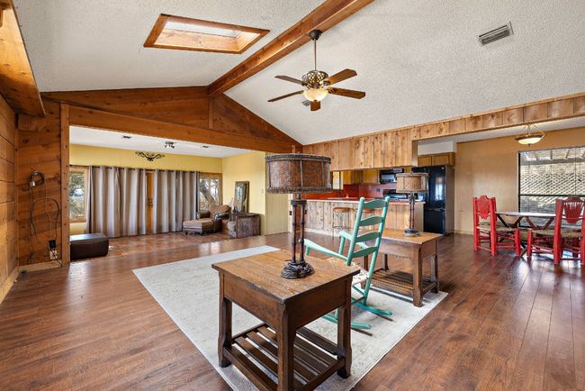 Living Room | Image 9