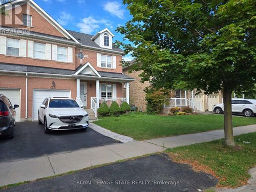 28 Niagara On The Green Blvd, Niagara on the Lake, ON, L0S1J0 | Card Image