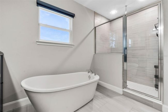 Primary Bathroom | Image 32