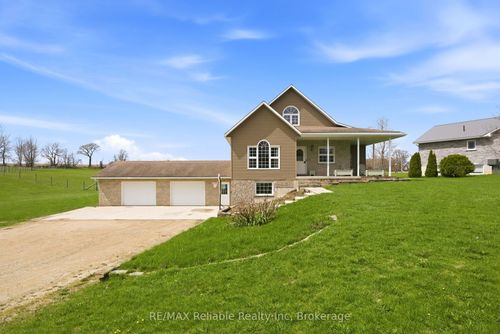 69 Queen Street, Morris Turnberry, ON, N0G1G0 | Card Image