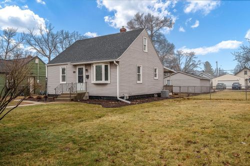 238 Sheridan Dr, Loves Park, IL, 61111-4554 | Card Image