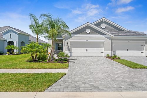 10072 Lake Wales Cir, SARASOTA, FL, 34241-1213 | Card Image