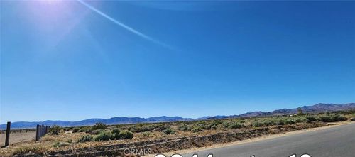 14000 Harrod Rd, Lucerne Valley, CA, 92356 | Card Image