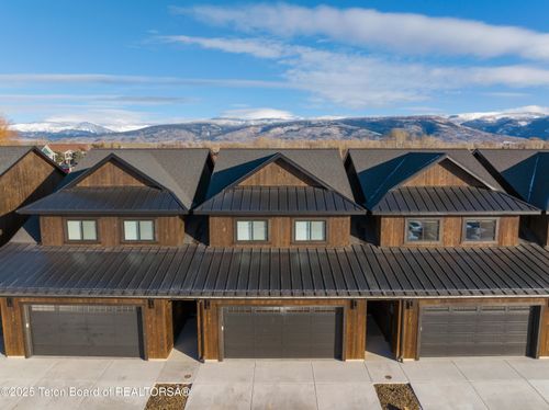 656 Stone Peak Loop, Driggs, ID, 83422-5274 | Card Image