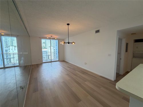 apt-1411-185 Se 14th Ter, Miami, FL, 33131-3417 | Card Image
