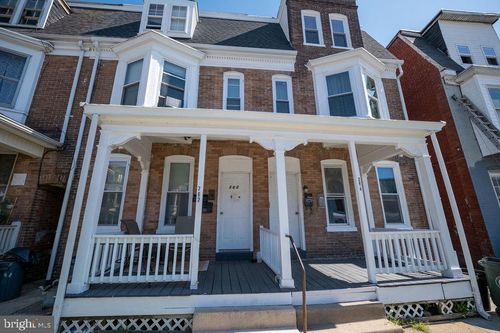 262 W Cottage Pl, YORK, PA, 17401-2167 | Card Image