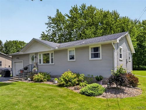8770 Weaver Rd, Cicero, NY, 13039 | Card Image