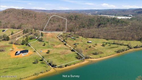 281 Blackburn Ln, Lenoir City, TN, 37771-3332 | Card Image