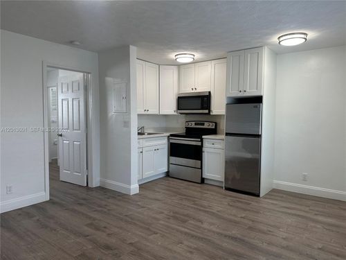 1-4246 Seagrape Dr, Lauderdale By The Sea, FL, 33308-5068 | Card Image