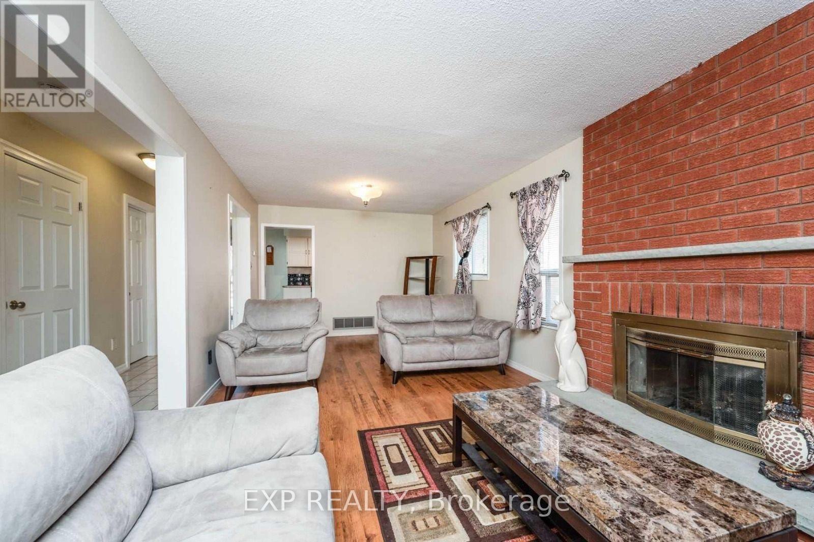 Residential in Brampton (Heart Lake West) 5