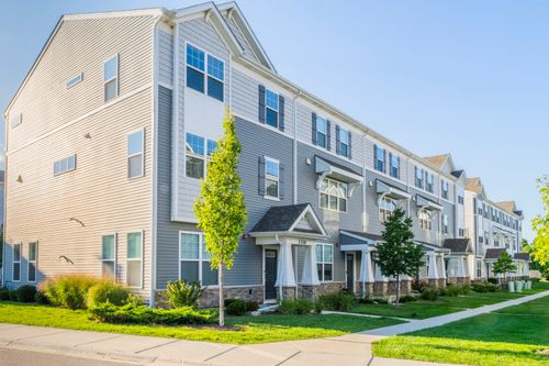 3316 Trillium Cir, Rolling Meadows, IL, 60008-1668 | Card Image