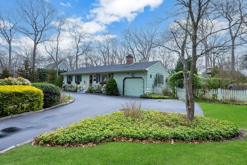 6980 Skunk Ln, Cutchogue, NY, 11935-1534 | Card Image
