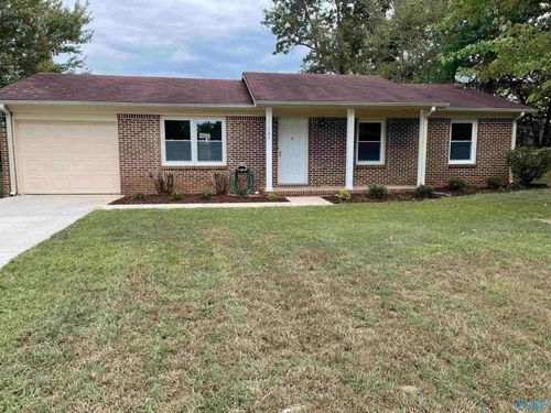 127 Liza Ln, Madison, AL, 35758-8565 | Card Image