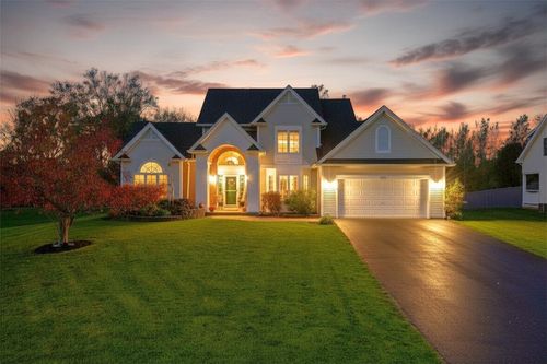 6131 La Frank Dr, Ontario, NY, 14519-9212 | Card Image