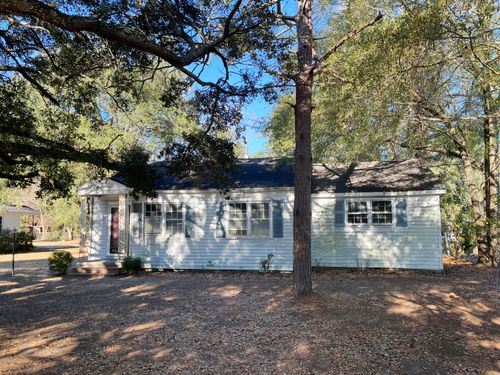 1111 N Longstreet St, Kingstree, SC, 29556-2731 | Card Image