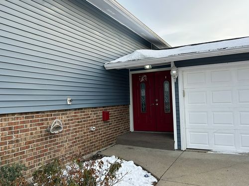 6233 El Morro Ln, Oak Forest, IL, 60452-1703 | Card Image