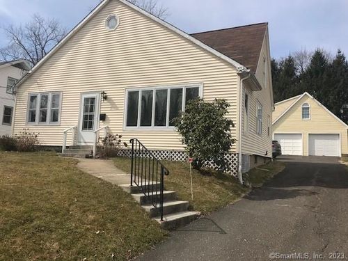19 Greenfield Ave, Ridgefield, CT, 06877-4416 | Card Image