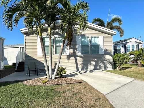 4720 Bayberry Way W, ESTERO, FL, 33928-2604 | Card Image
