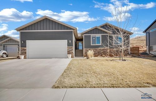 5804 Harper Ct, Rapid City, SD, 57702-3007 | Card Image