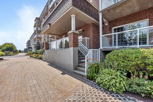 205-2360 Albert St, Rockland, ON, K4K0C4 | Card Image