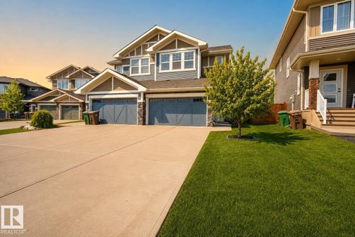 70 James Cres, St Albert, AB, T8N7S5 | Card Image