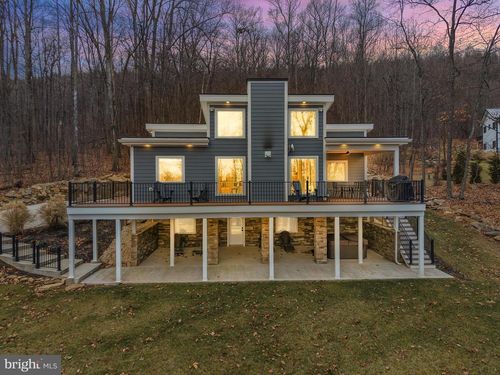 13549 Hanging Rock Ln, LOVETTSVILLE, VA, 20180-2825 | Card Image
