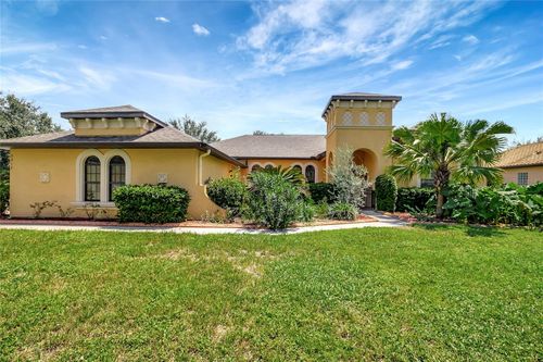 9317 Lisbon St, Seffner, FL, 33584-2678 | Card Image