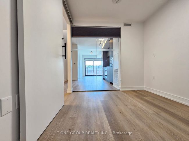 1204 - 1 Jarvis St, Condo with 2 bedrooms, 2 bathrooms and null parking in Hamilton ON | Image 9