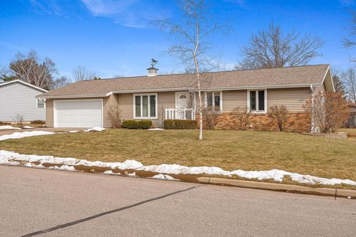 1559 Young Drive, Onalaska, WI, 54650 | Card Image