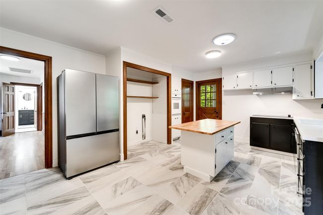 197 Briar Patch Rd, House other with 4 bedrooms, 2 bathrooms and null parking in Cullowhee NC | Image 8